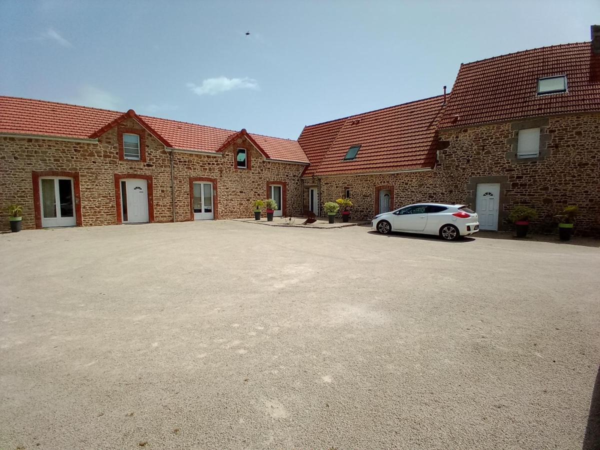 La Ferme D' Emerentine Bacilly Luaran gambar