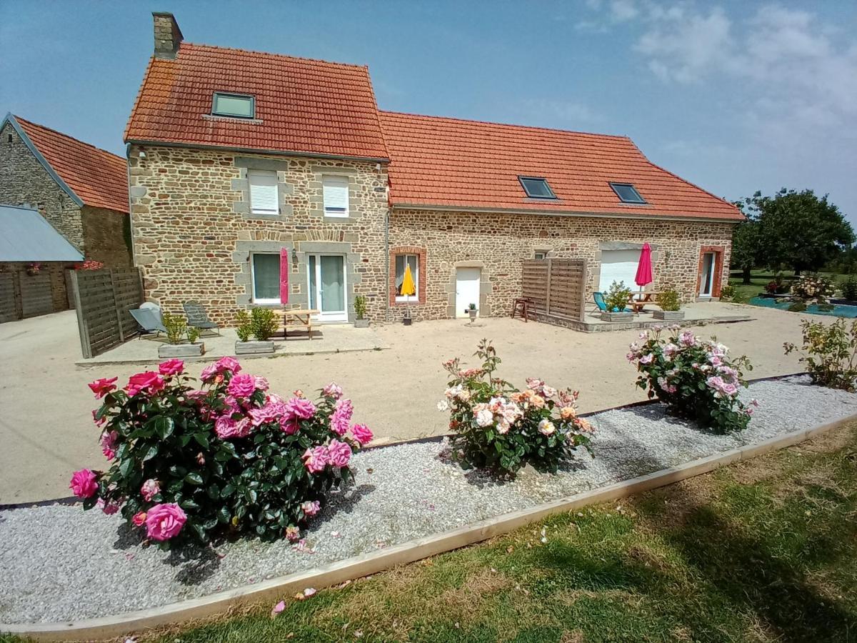 La Ferme D' Emerentine Bacilly Luaran gambar