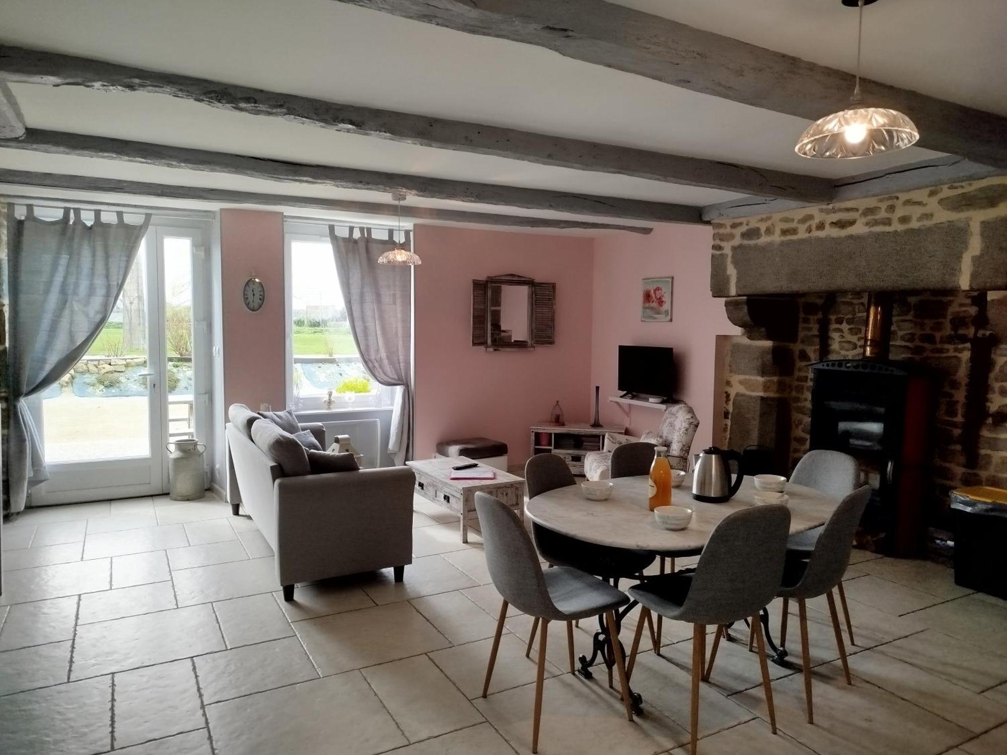 La Ferme D' Emerentine Bacilly Luaran gambar