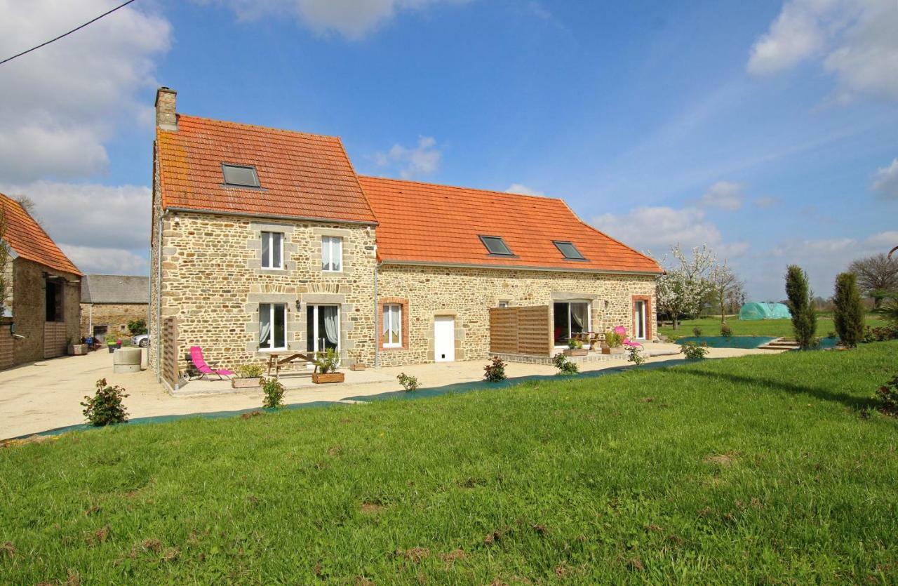 La Ferme D' Emerentine Bacilly Luaran gambar